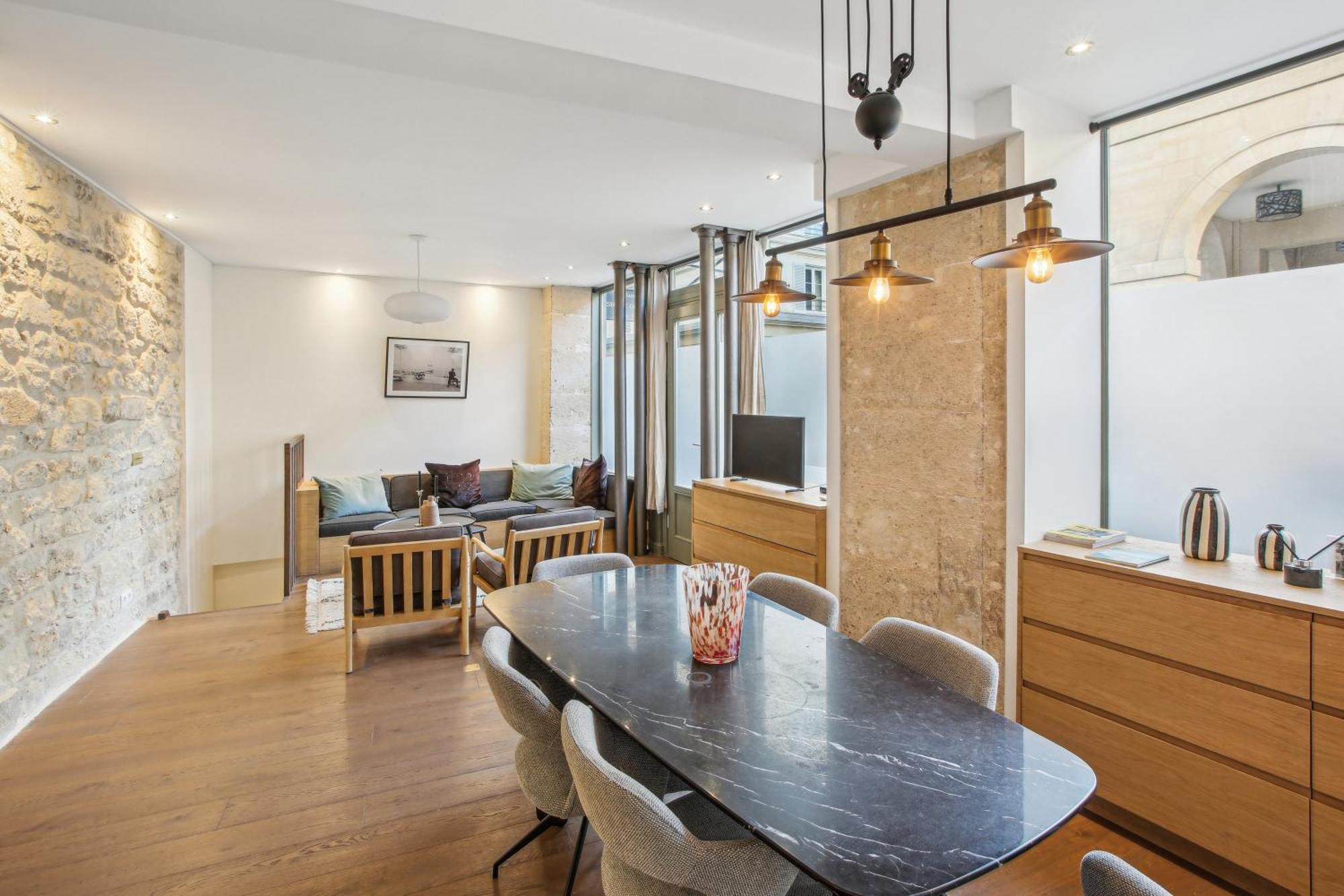 Luxury In The Heart Of St Germain A/c 3 Bedroom Outdoor Apartment