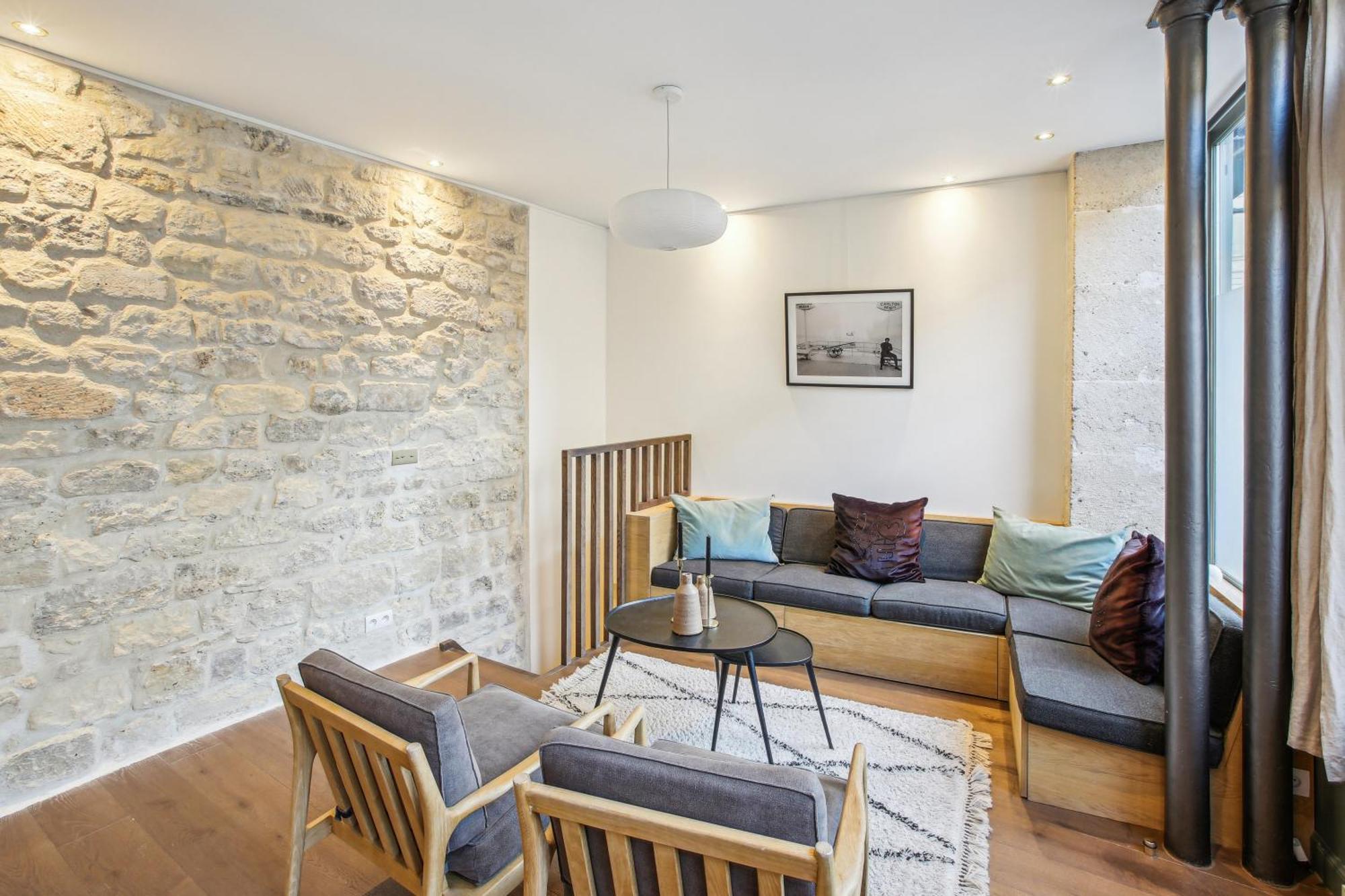 Luxury In The Heart Of St Germain A/c 3 Bedroom Outdoor Apartment Paris